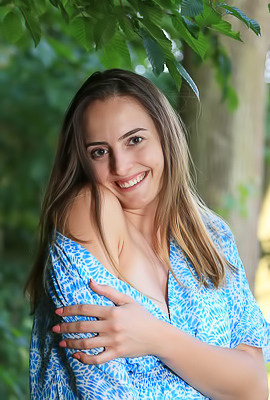 Anna Love Pretty Young Lady With Sexy Body