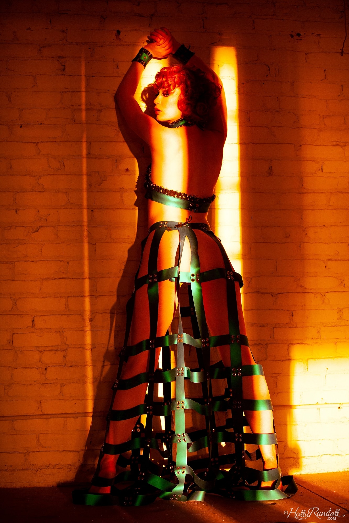 Justine Joli In Last Night - Picture 01