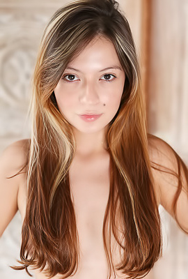 Abella Jade In Sexy Fishnet Pantyhose