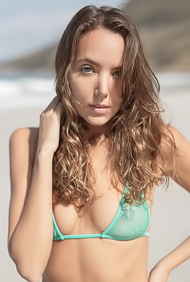Katya Clover Hot Summer Pics In Bikini