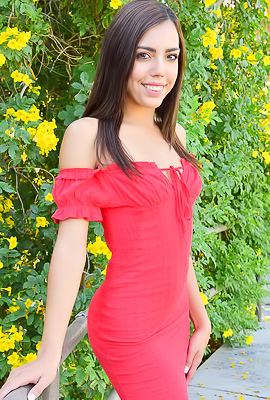 FTV Rachel Enjoys A Toy In Her Ass