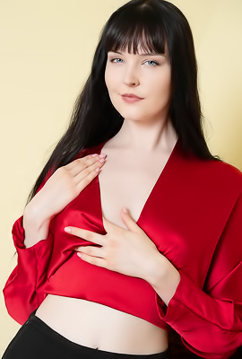 Amelia Riven Sucking On Her Favorite Dildo To Lube It Up Before Cramming It Into Her Juicy Slot