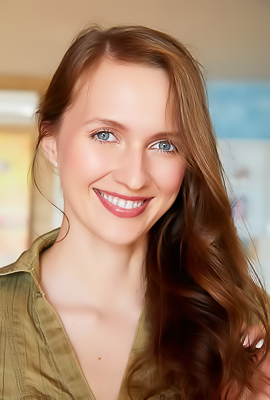 Stacy Cruz Dressed In A Thigh-skimming Outfit That Hugs Her Voluptuous Figure