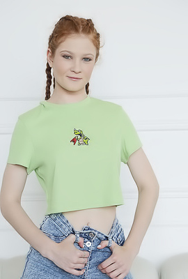 Foxy Sofilie Erotic Message In Her Sexy Blue Eyes Is Unmistakeable