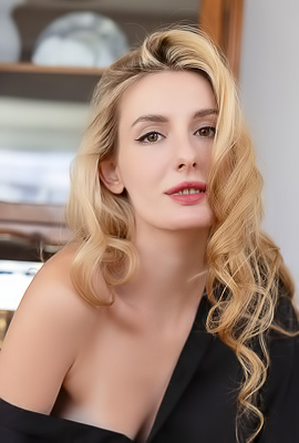 Lillie Pie Her Soft Breasts And Firm Round Bubble Butt Grabbing The Attention