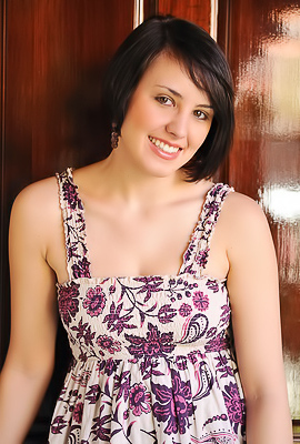 Brunette Teen Zeba Showing Pussy In Public