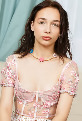 Amateur Lucia Grace Playing With Pink Vibe