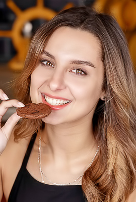 Lolli Spring Squeezing Her Sexy Ass Cheeks