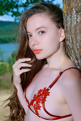 Dariana Caresses Her Lovely Breasts And Peachy Bottom